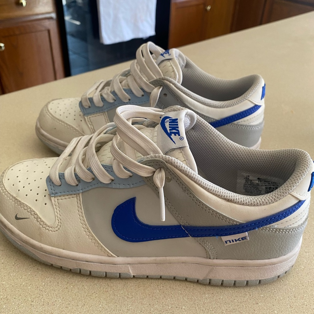 Nike Dunk Low (Hyper Royal)